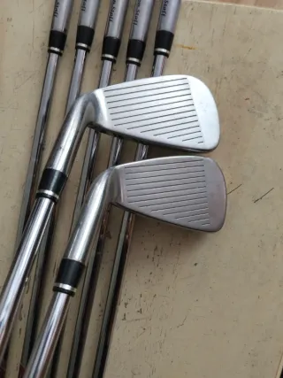 Set de hierros Wilson Ci7 acero regular TX105