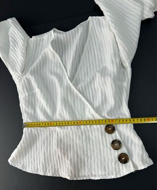 Blusa blanca cruzada talla S