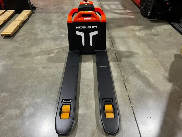 Transpaleta eléctrica Noblelift