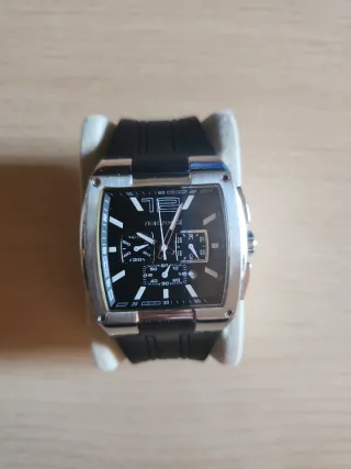 Reloj Time Force Cuarzo Negro y Plateado