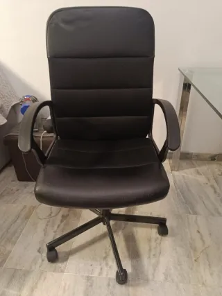 Sedia da ufficio grigia