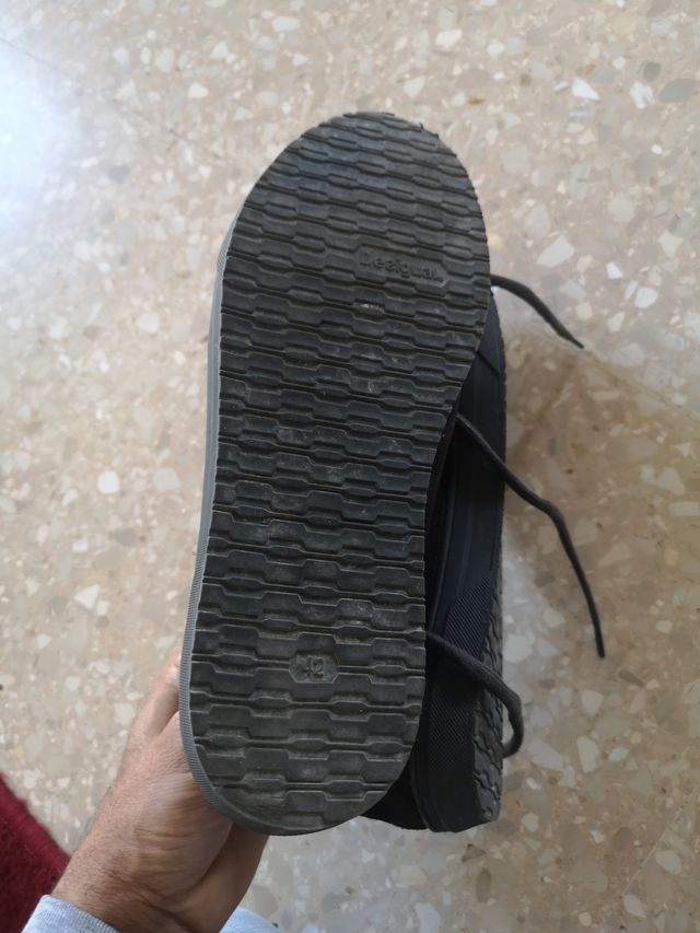 Zapatillos casuales talla 42