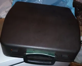 Macchina da scrivere Antares 137 arancione