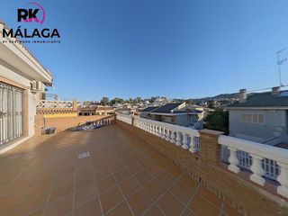 Piso en alquiler en Puerto de la Torre - Atabal en Málaga