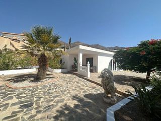 Chalet en venta en Molvízar