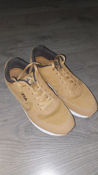 Zapatillas Fila Beige/Marrón