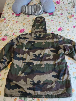 Chaqueta militar camuflaje