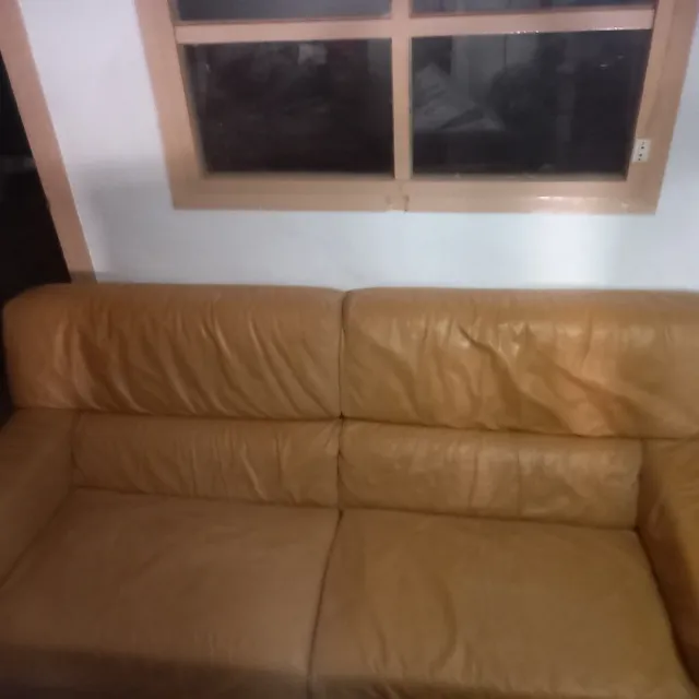 Posibildad transporte Sofá de piel marrón