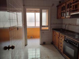 Piso en venta en Piñeiros- Freixeiro en Narón