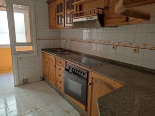 Piso en venta en Piñeiros- Freixeiro en Narón