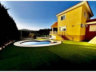 Chalet en venta en Busot