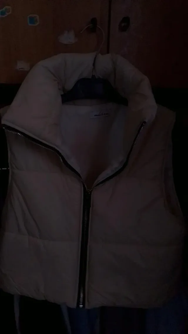 Giacca smanicata donna beige