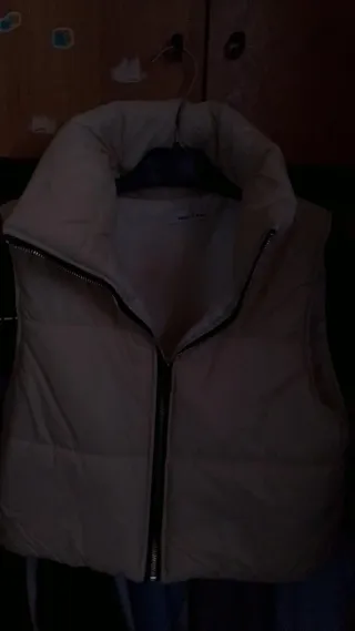 Giacca smanicata donna beige