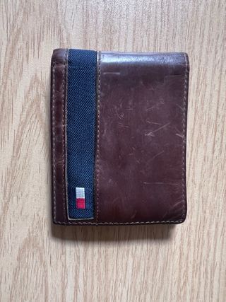 Cartera Tommy Hilfiger Marrón