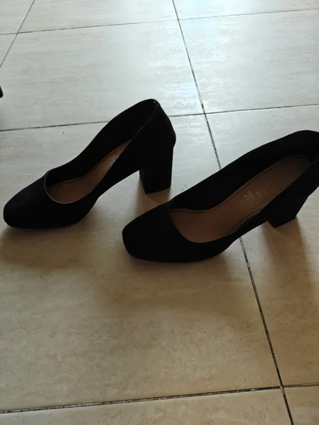 Sapatos de salto preto Marypaz tamanho 40