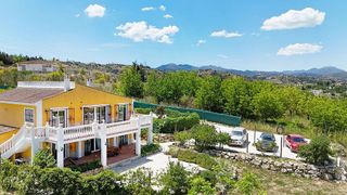 Chalet en venta en Coín