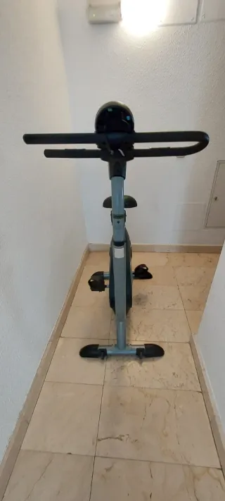 Bicicleta Estática Gris