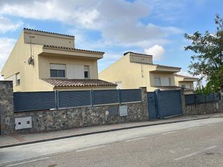 Chalet en alquiler en Otura