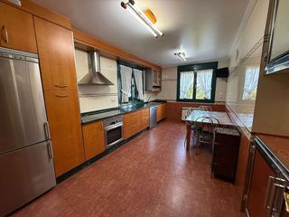 Chalet en venta en Llanera