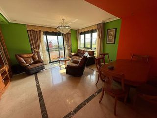 Chalet en venta en Llanera
