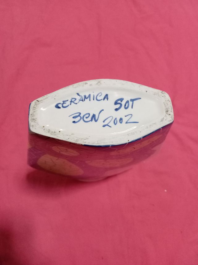 Jarrón de cerámica decorado