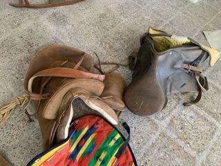 2 Sillas de Montar de Cuero LOTE 1
