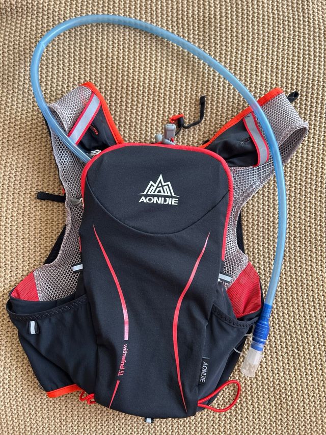 A ESTRENAR Mochila Trail Running 5L, talla. S/M