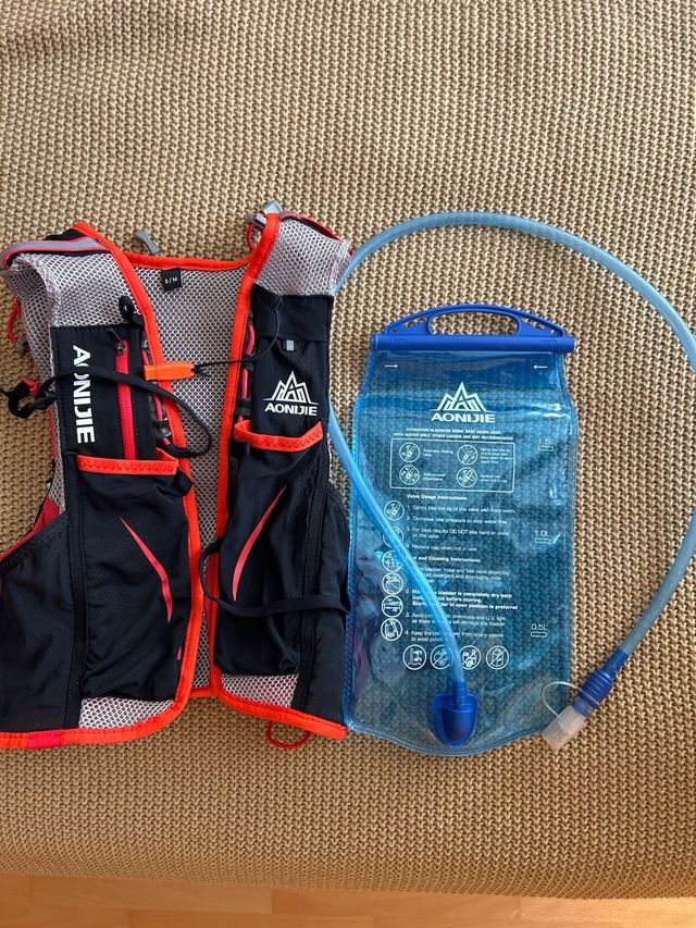 A ESTRENAR Mochila Trail Running 5L, talla. S/M