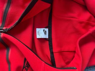 Chaqueta Nike Roja Cremallera