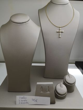 Escaparate Joyería Beige/Gris