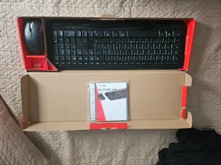 Combo Teclado y Ratón Inalámbrico Microsoft