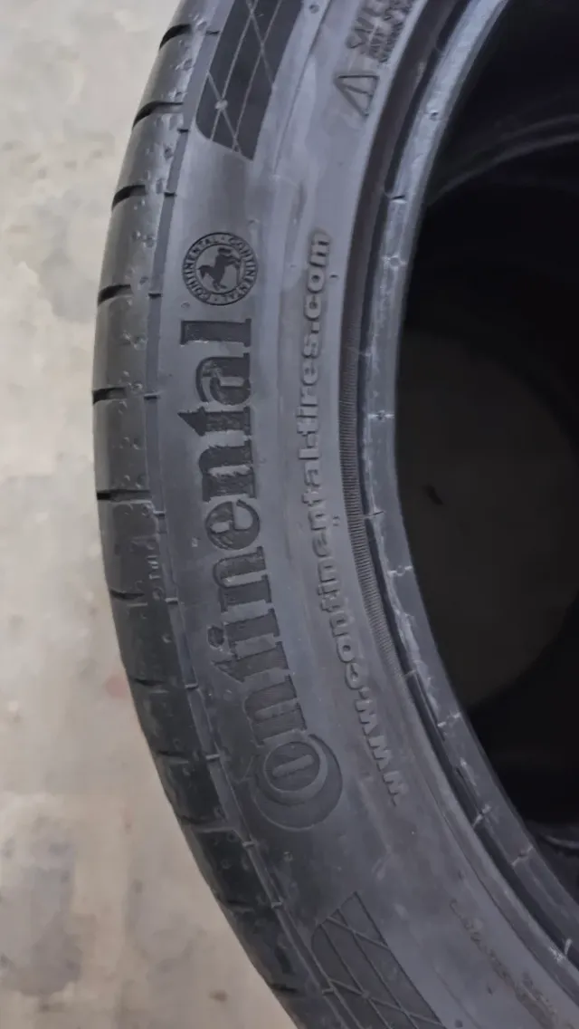 Neumáticos 235 45 19 Continental runflat