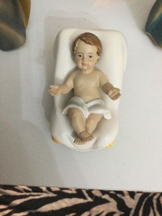 Nacimiento moderno de resina