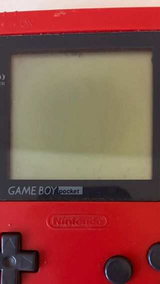 Game Boy Pocket Roja + Juego