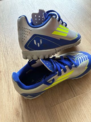 Botas multitaco Adidas F50 Messi