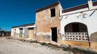 Casa adosada en venta en Albatera