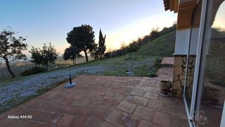 Chalet en alquiler en Iznate