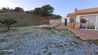 Chalet en alquiler en Iznate