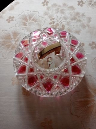 Juego de jarrón y bombonera