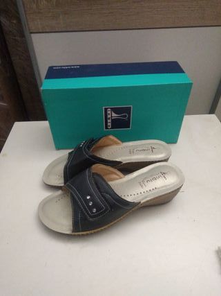 Inblu ciabatte donna nere e argento