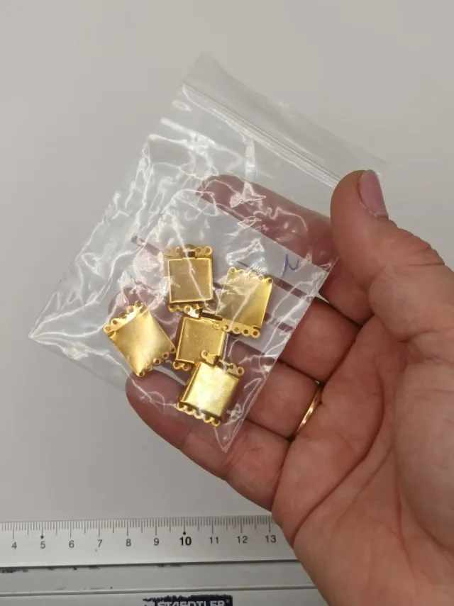 Lote 5 cierres caja 5 hilos dorados