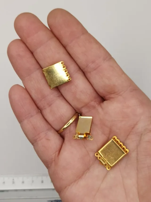 Lote 5 cierres caja 5 hilos dorados