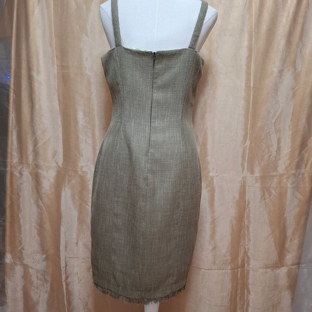 Vestido pichi verde y beige