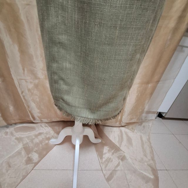 Vestido pichi verde y beige