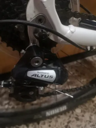 Bicicleta de Montaña Monty Blanca