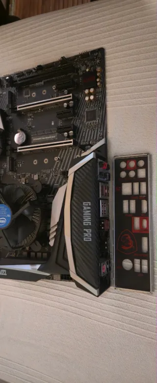 Placa Base MSI Z370 Gaming Pro + CPU i7 8700