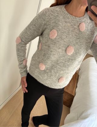 Jersey Bershka gris y rosa Talla M