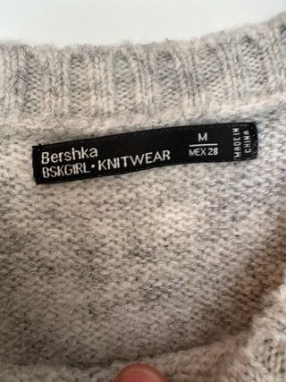 Jersey Bershka gris y rosa Talla M