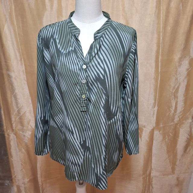 Blusón cuello mao verde