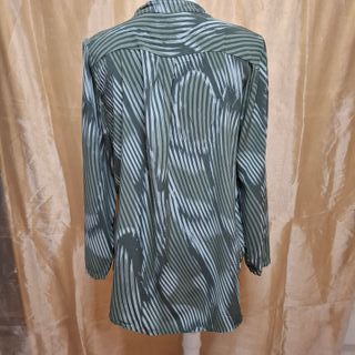 Blusón cuello mao verde